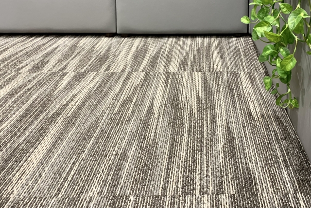 タイルカーペット